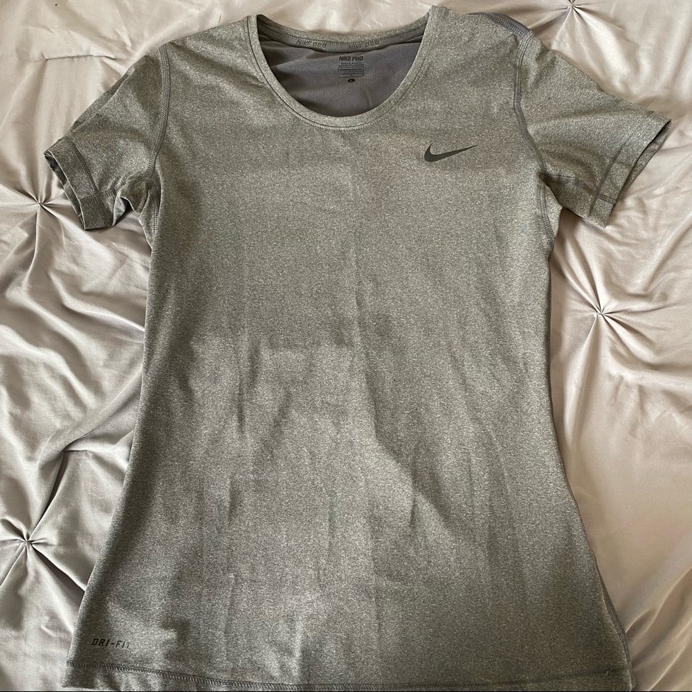 Nike Short Sleeve